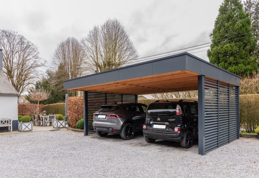 Carport contemporain toiture plate 