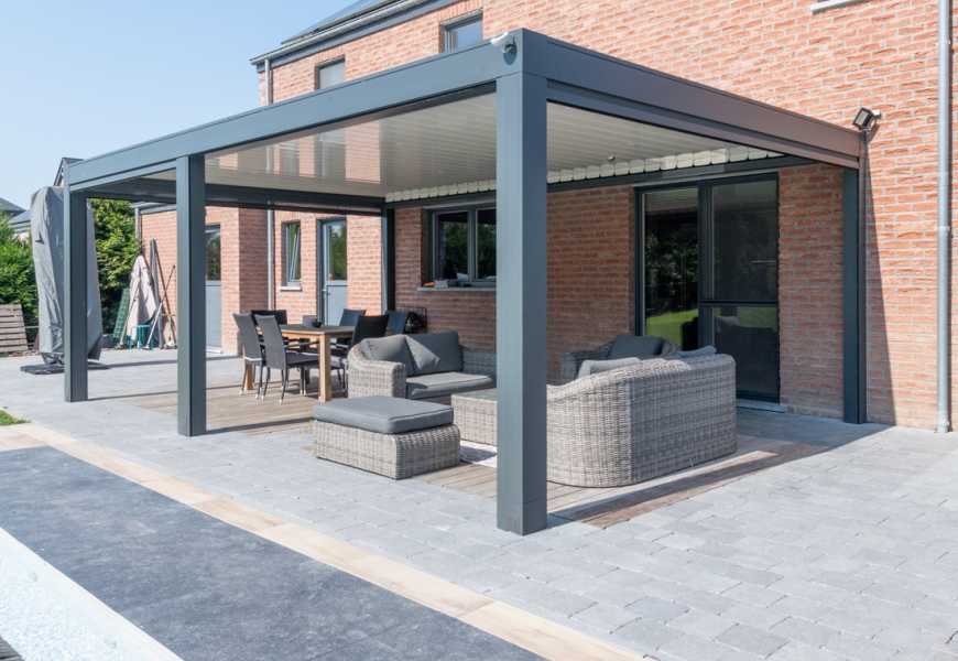 Pergola toiture à lames à Rochefort