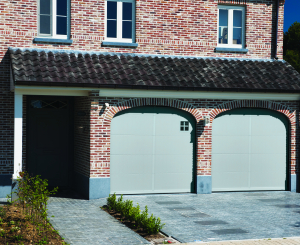 Chimsco châssis et protections solaires, votre expert en portes de garage à Namur, Luxembourg, Liège et le Brabant wallon
