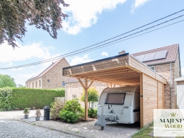 Carport en bois pour caravane à Beauvechain