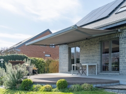 Gamme Vivre Dehors de Chimsco : Store banne solaire à Beauraing en province de Namur