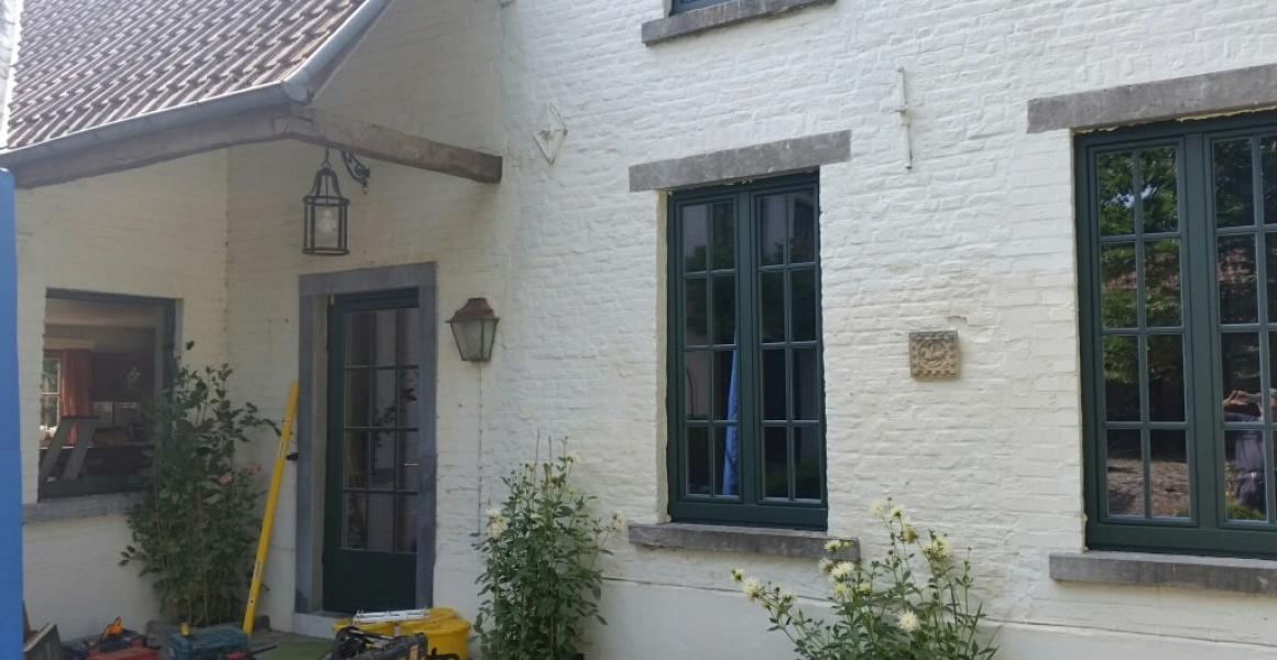 Portes et fenêtres Bois-aluminium à Mont-Saint-Guibert