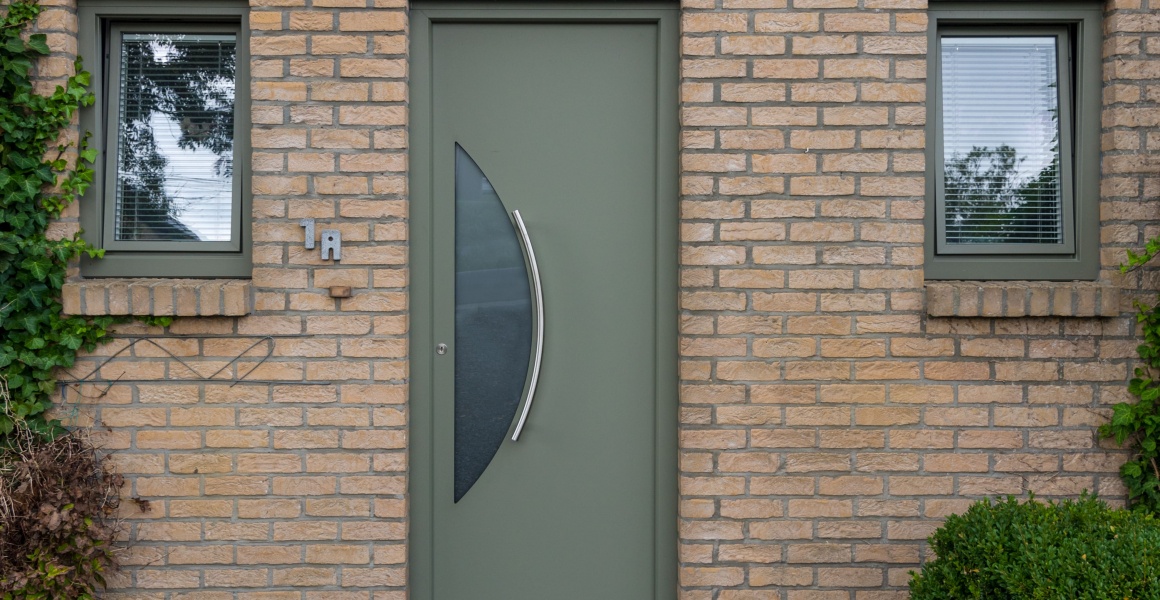 Installation châssis, portes et fenêtres en PVC-Aluminium à Hamois