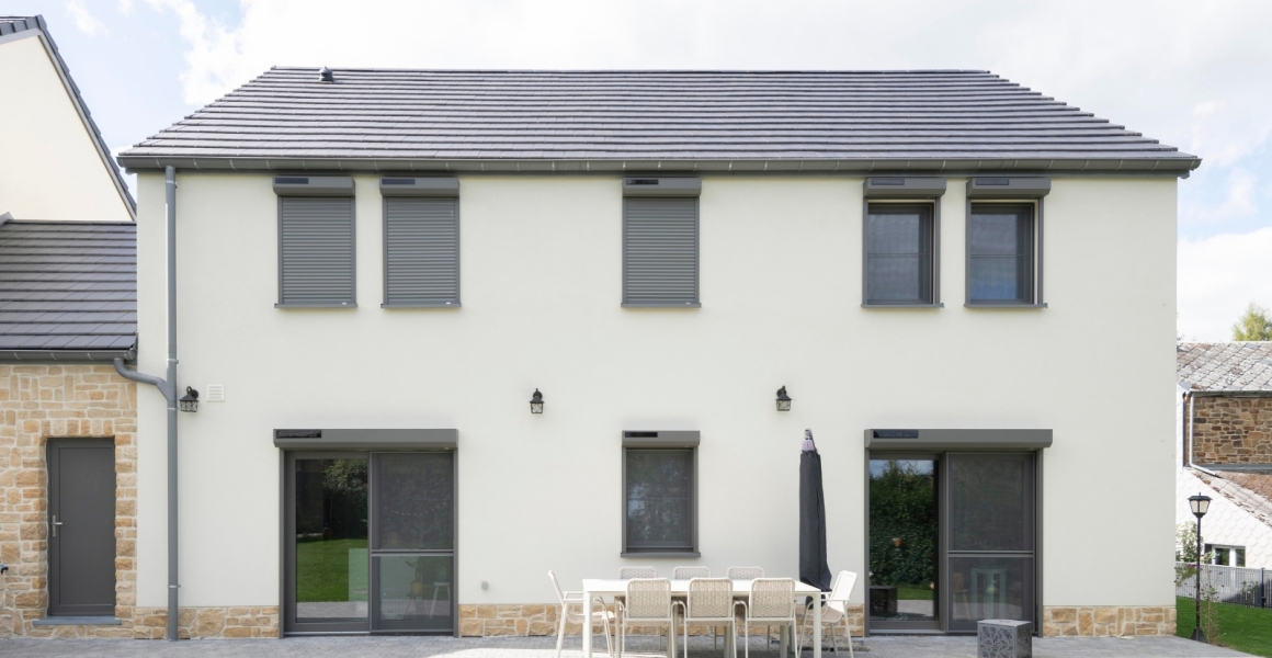 Pose et installation de volets solaires à Sorée